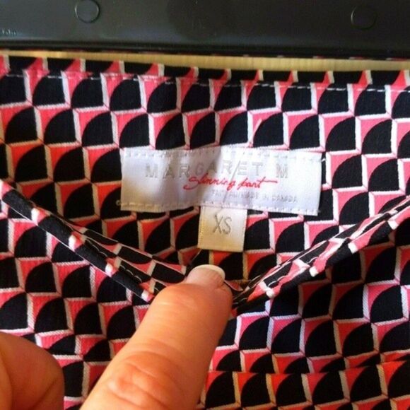 Margaret M (Stitch Fix) slimming pants - black and coral - XS - NWT - Picture 7 of 7